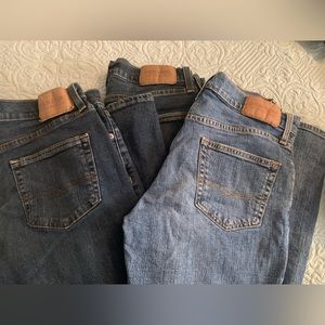 Bundle of three pairs of men’s Levi jeans. Like New without tags. 30x30